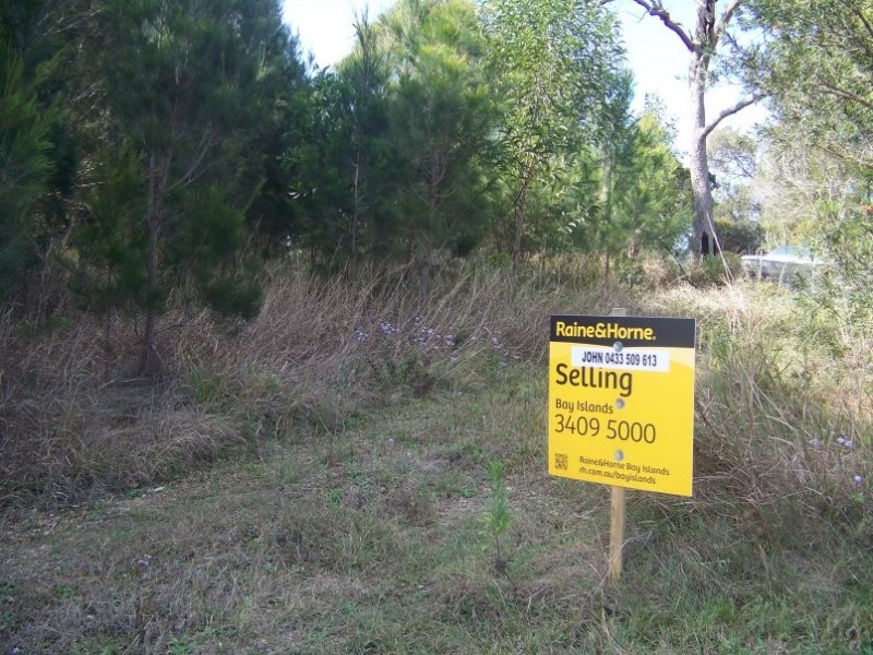 3 Deviot Street, Macleay Island QLD 4184