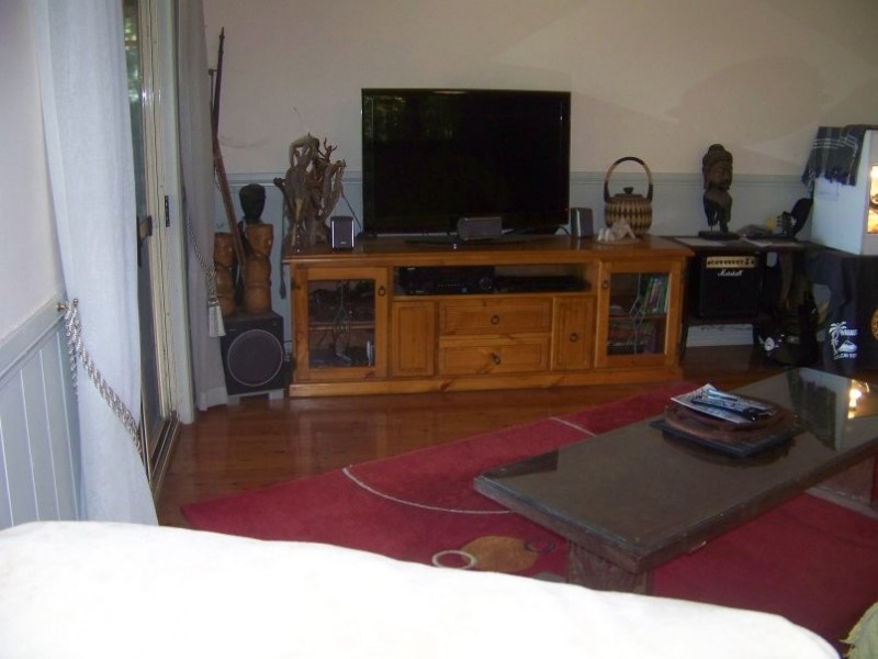 31 Coast Rd, Macleay Island QLD 4184