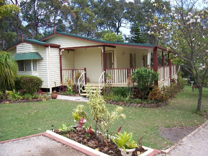19 ALKIRA ST, Macleay Island QLD 4184