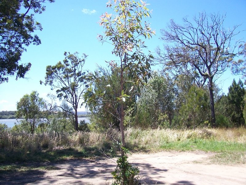 10 HILDA CRES, Macleay Island QLD 4184