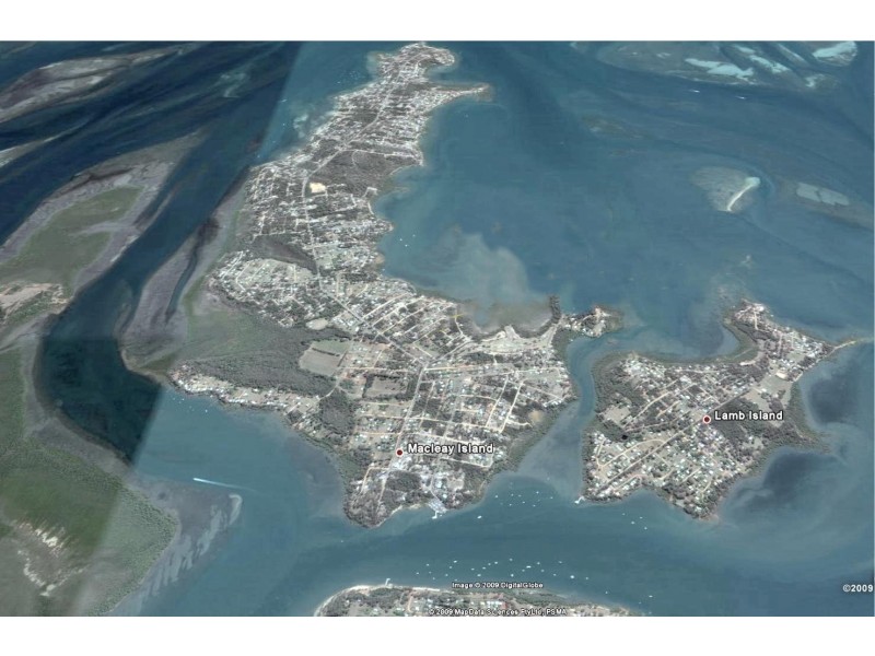 10 HILDA CRES, Macleay Island QLD 4184