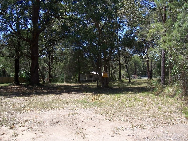 26 PRESIDENT TERRACE, Macleay Island QLD 4184