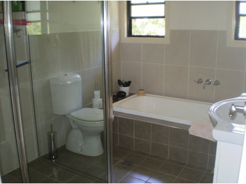 46 NOYES, Karragarra Island QLD 4184