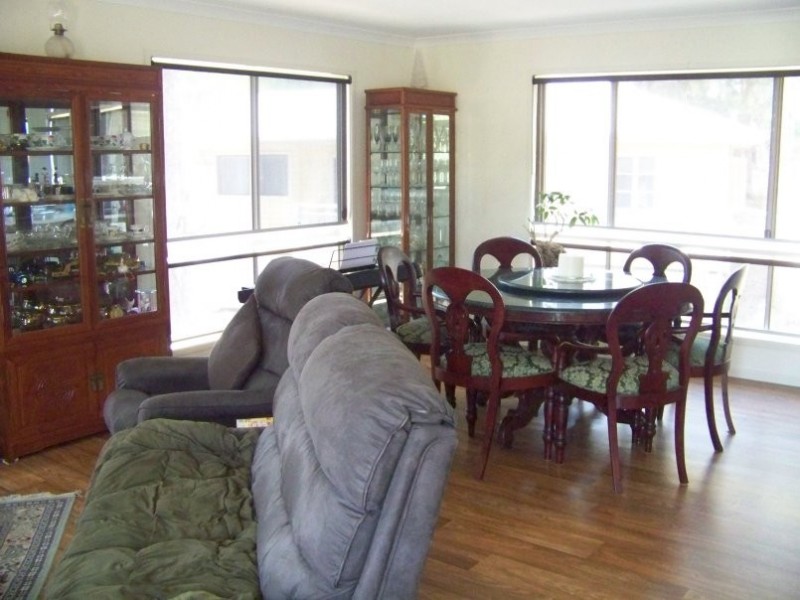 92 Kate St, Macleay Island QLD 4184