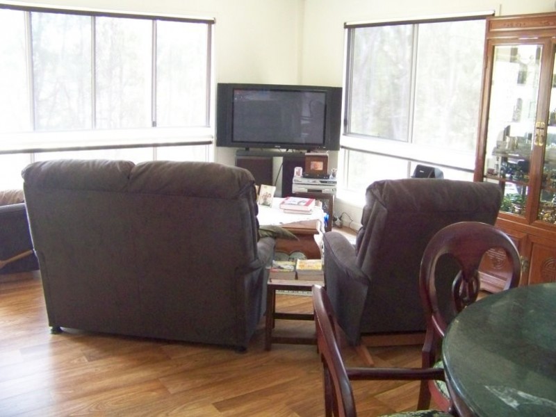 92 Kate St, Macleay Island QLD 4184