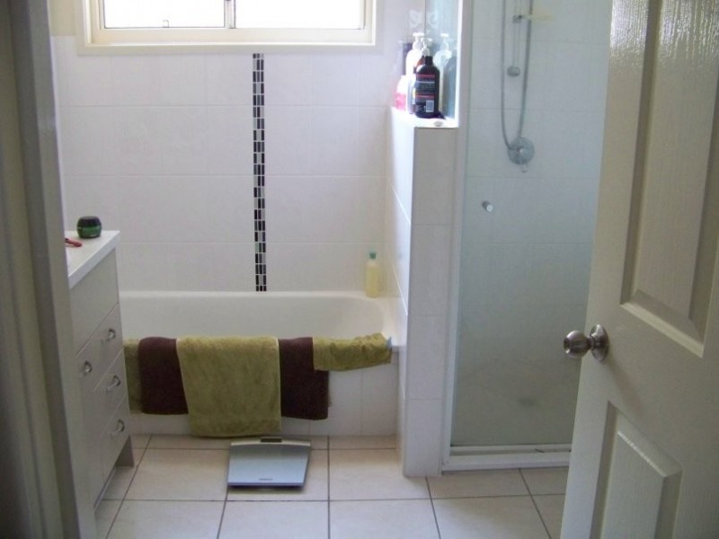 92 Kate St, Macleay Island QLD 4184