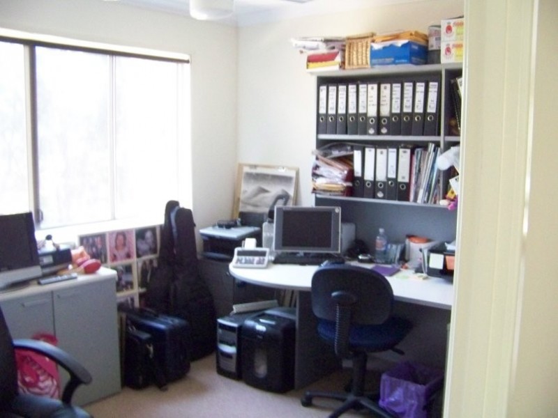 92 Kate St, Macleay Island QLD 4184