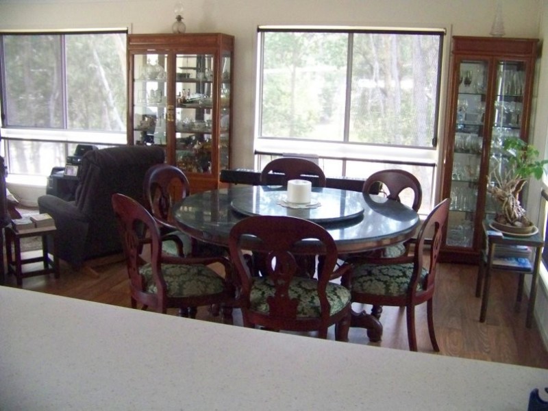 92 Kate St, Macleay Island QLD 4184