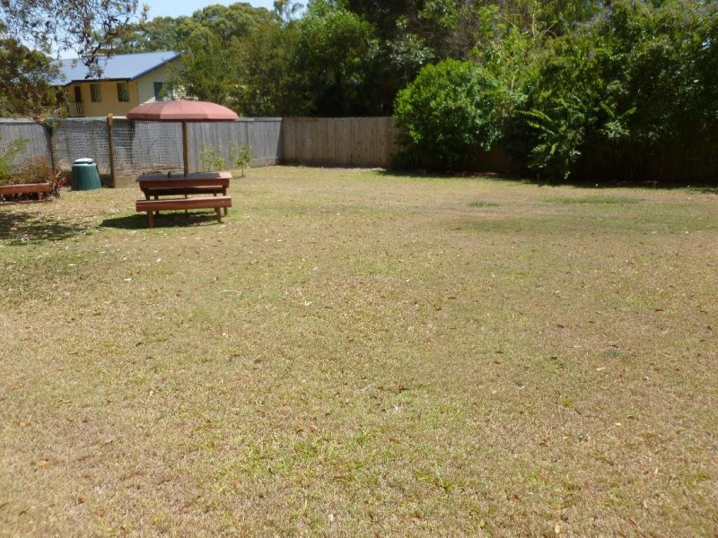 25 PRESIDENT TERRACE, Macleay Island QLD 4184