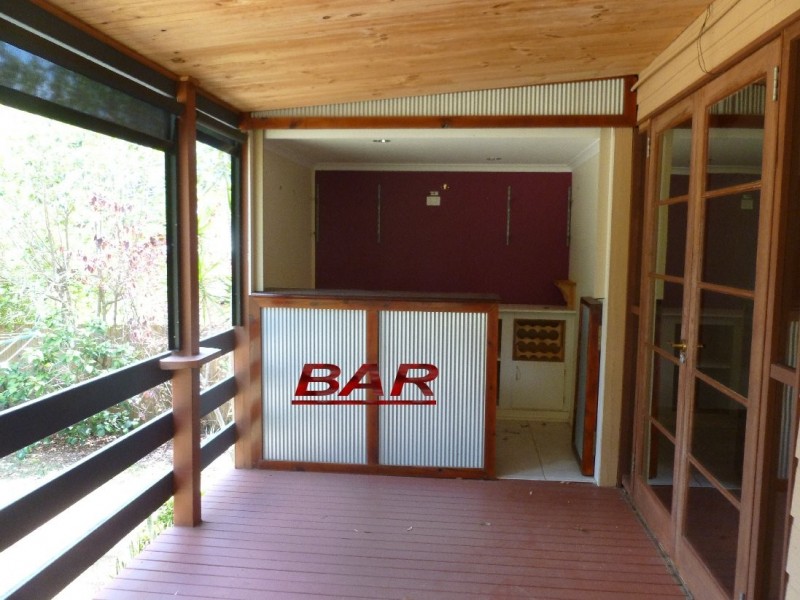 25 PRESIDENT TERRACE, Macleay Island QLD 4184