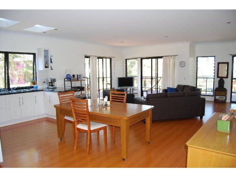 202 Kate, Macleay Island QLD 4184