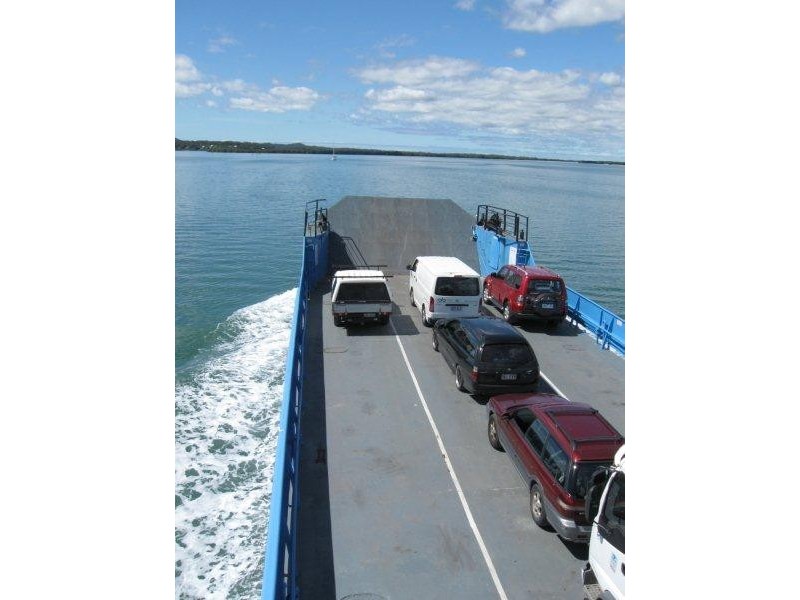 7 KOONWARRA PARADE, Macleay Island QLD 4184