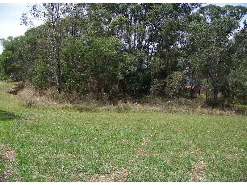 186 LUCAS dr, Lamb Island QLD 4184