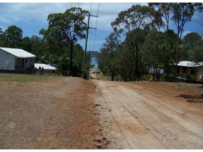 6 PAULA pde, Lamb Island QLD 4184