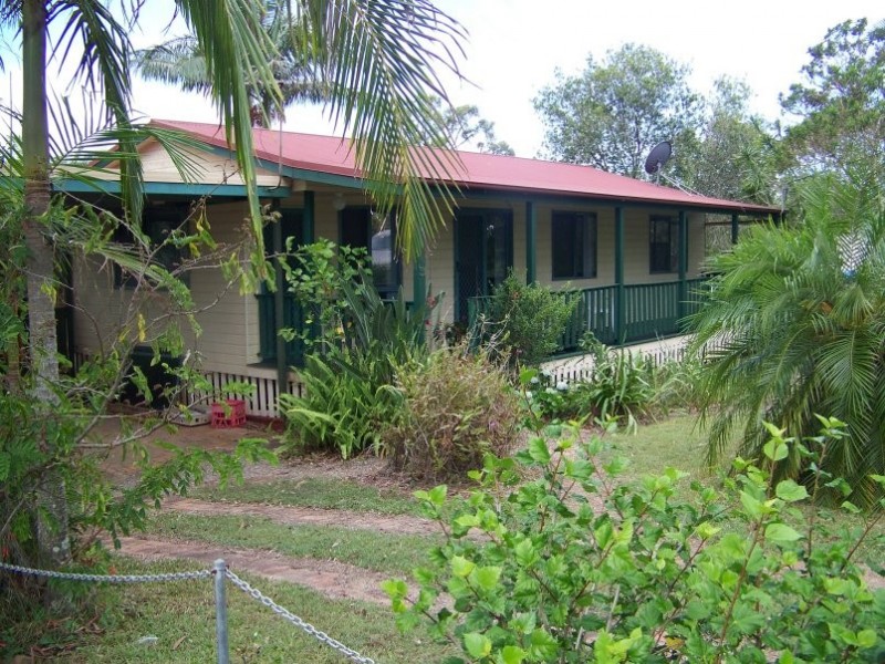 31 Scotts Road, Macleay Island QLD 4184