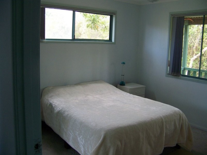 31 Scotts Road, Macleay Island QLD 4184