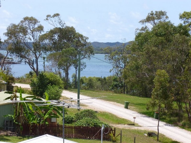 47 Scarborough Street, Macleay Island QLD 4184