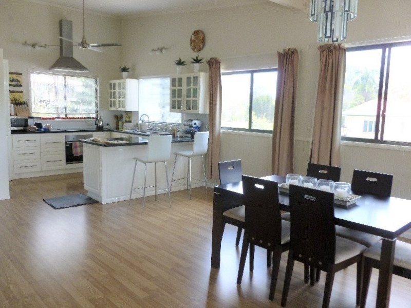 47 Scarborough Street, Macleay Island QLD 4184