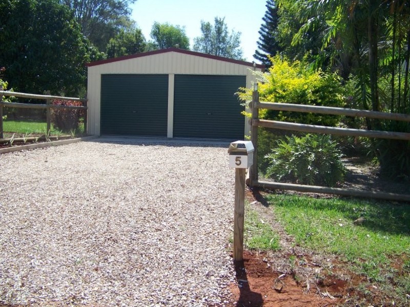 5-9 Barry Street, Macleay Island QLD 4184