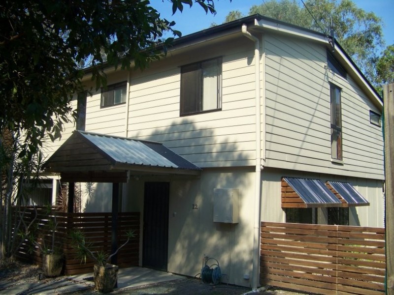 12 Ilya St, Macleay Island QLD 4184