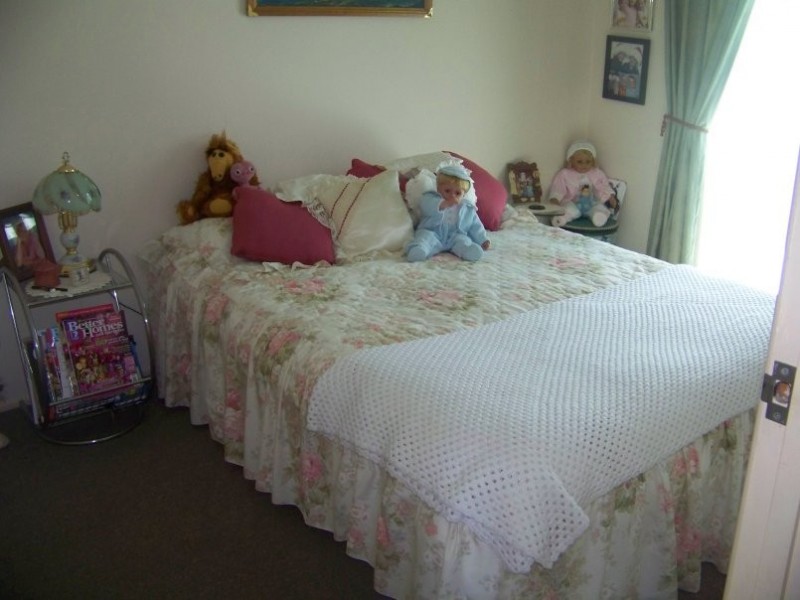 32 Eastbourne ST, Macleay Island QLD 4184