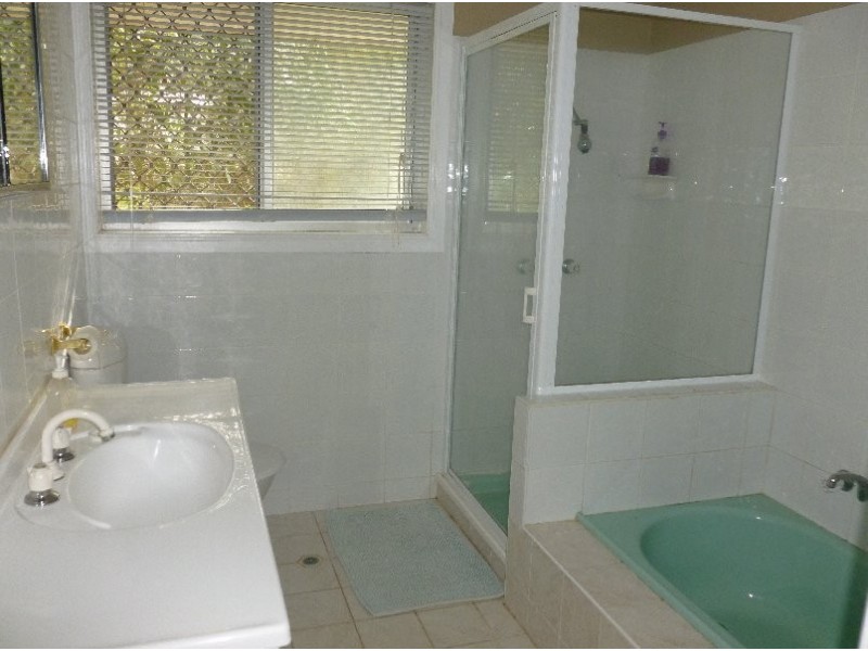 41 Scarborough Terrace, Macleay Island QLD 4184