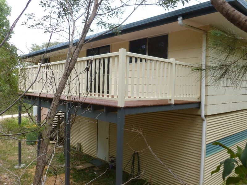 41 Scarborough Terrace, Macleay Island QLD 4184