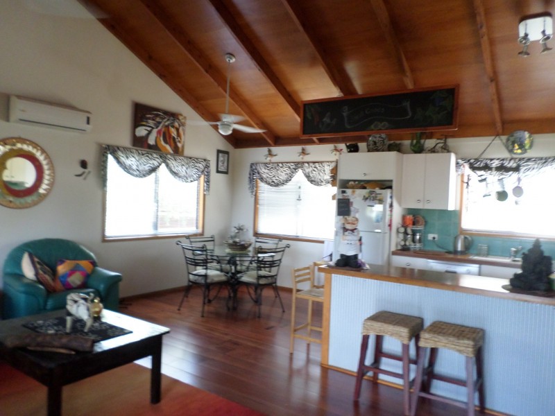 28 Jan Street, Macleay Island QLD 4184