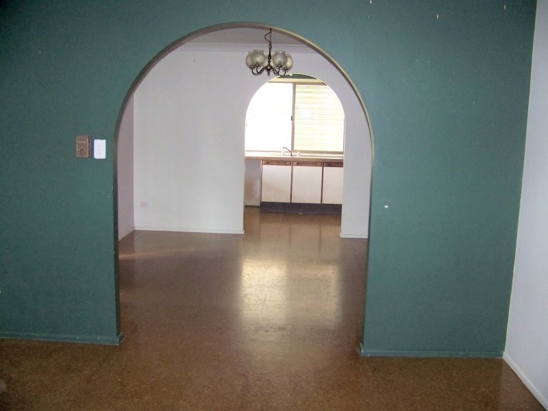 40 CREST HAVEN, Lamb Island QLD 4184