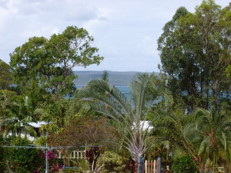 44 BEELONG STREET, Macleay Island QLD 4184