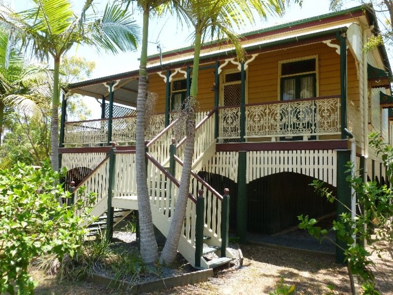 27 MAWARRA STREET, Macleay Island QLD 4184