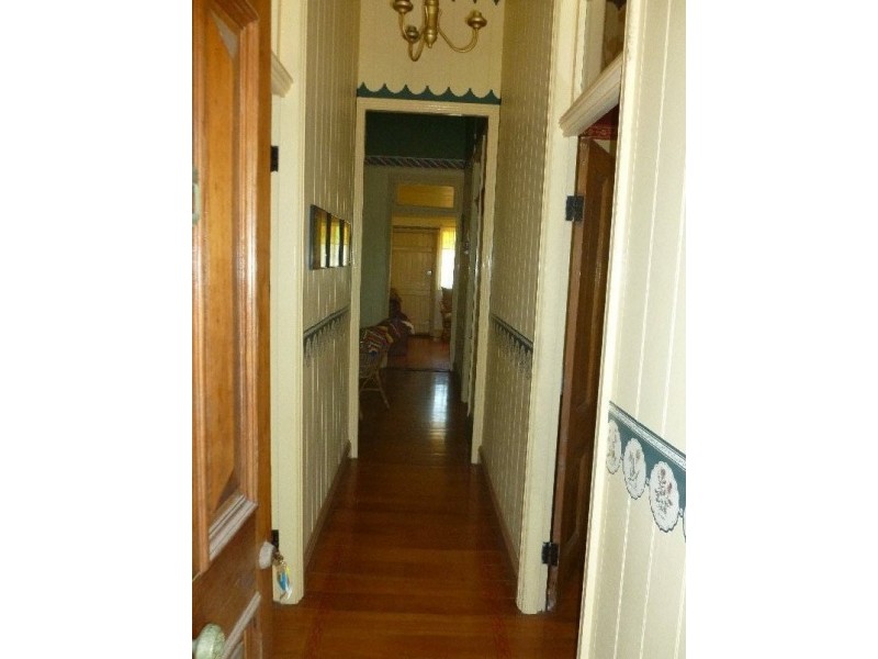 27 MAWARRA STREET, Macleay Island QLD 4184