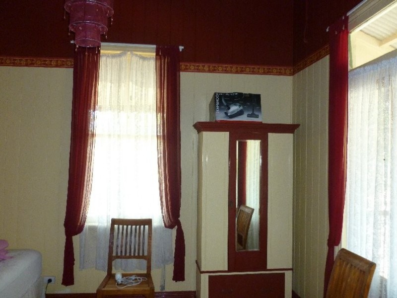 27 MAWARRA STREET, Macleay Island QLD 4184