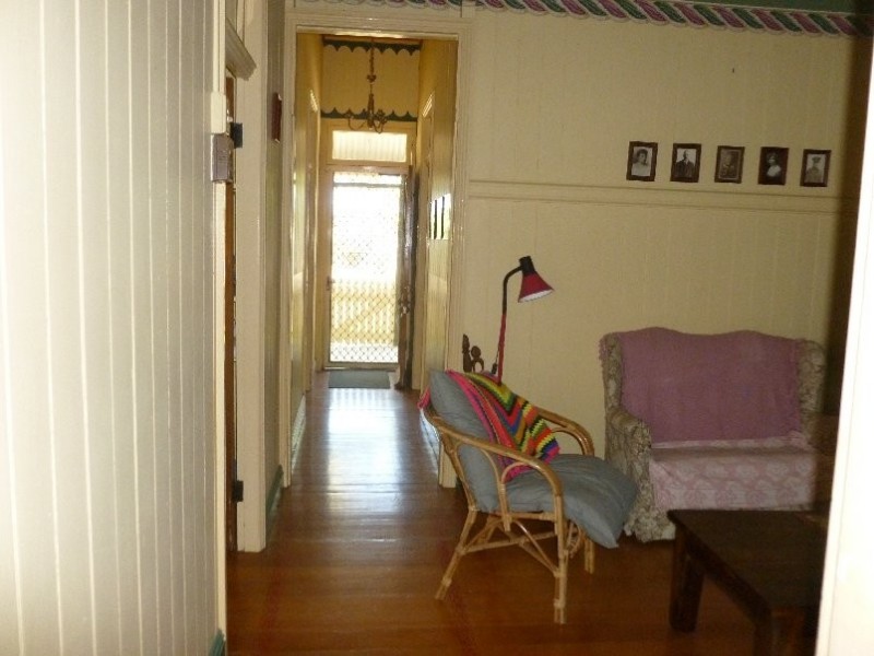 27 MAWARRA STREET, Macleay Island QLD 4184