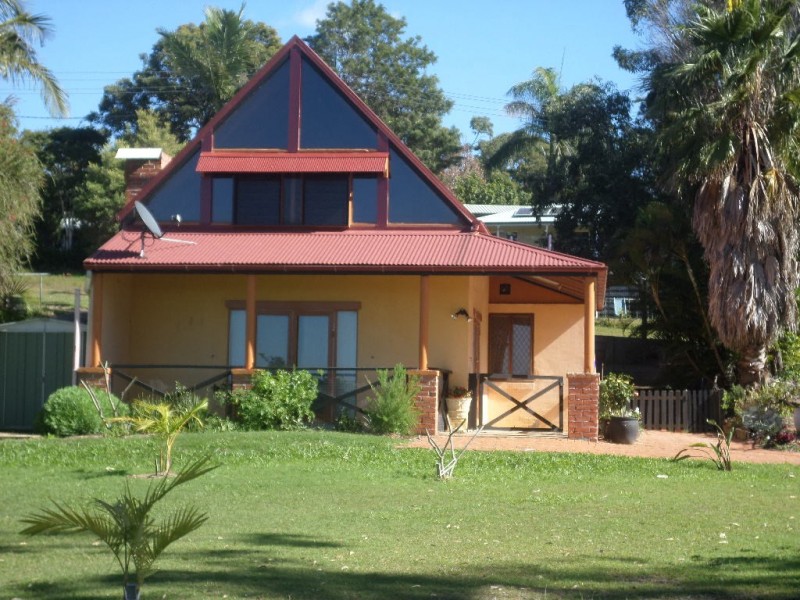 34 KOOBERRY STREET, Macleay Island QLD 4184