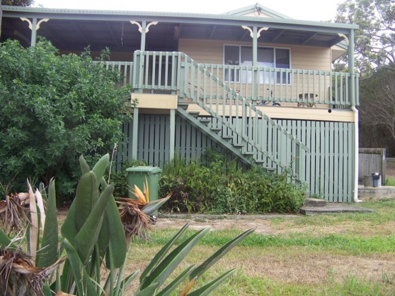 15 Camena Street, Macleay Island QLD 4184