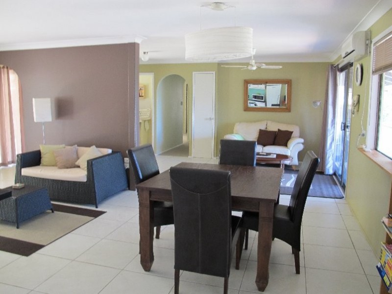 83 COONDOOROOPA DRIVE, Macleay Island QLD 4184