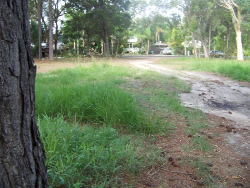 165 High Central Rd, Macleay Island QLD 4184