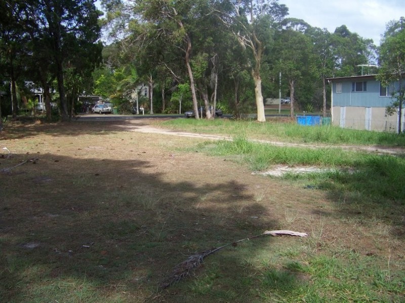 165 High Central Rd, Macleay Island QLD 4184