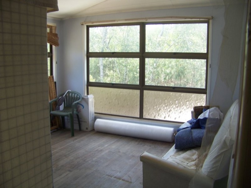 41 Eastbourne Tce, Macleay Island QLD 4184