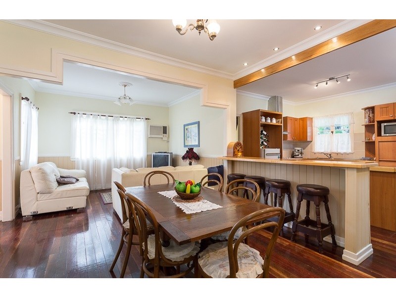 43 Charles Terrace, Macleay Island QLD 4184
