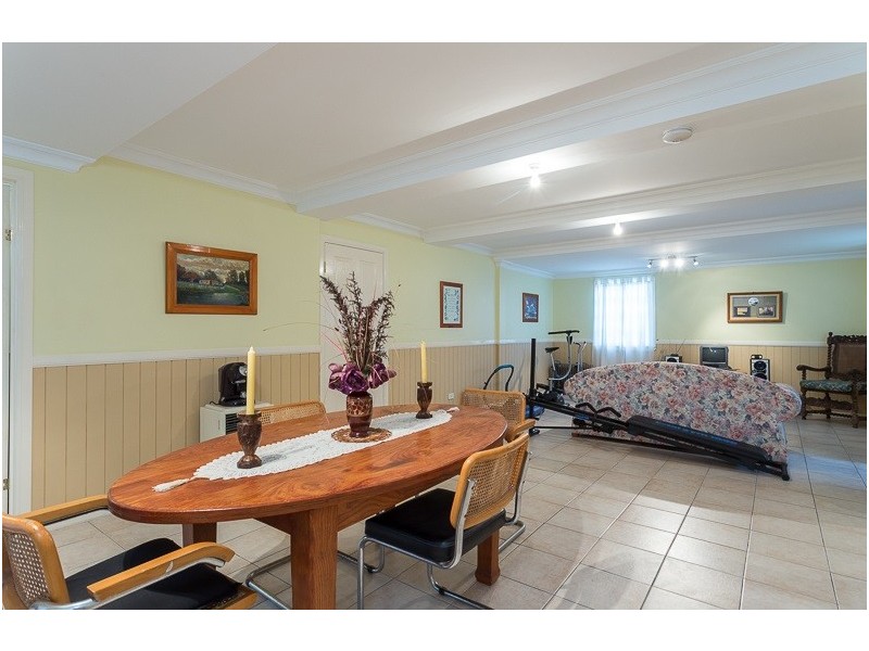 43 Charles Terrace, Macleay Island QLD 4184