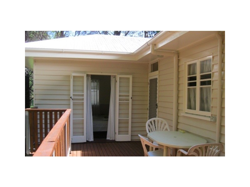 43 Charles Terrace, Macleay Island QLD 4184
