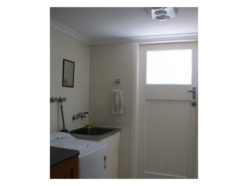43 Charles Terrace, Macleay Island QLD 4184