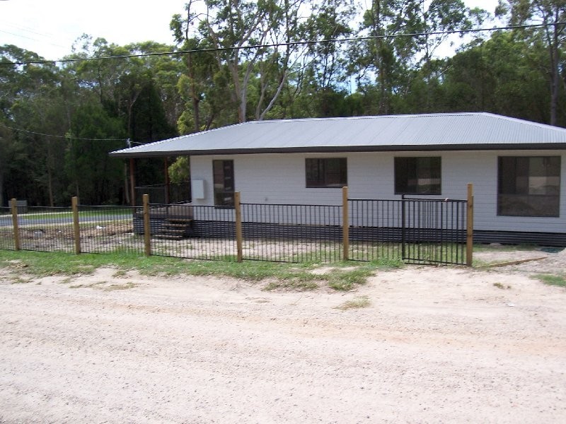 1 TUCKERI STREET, Macleay Island QLD 4184