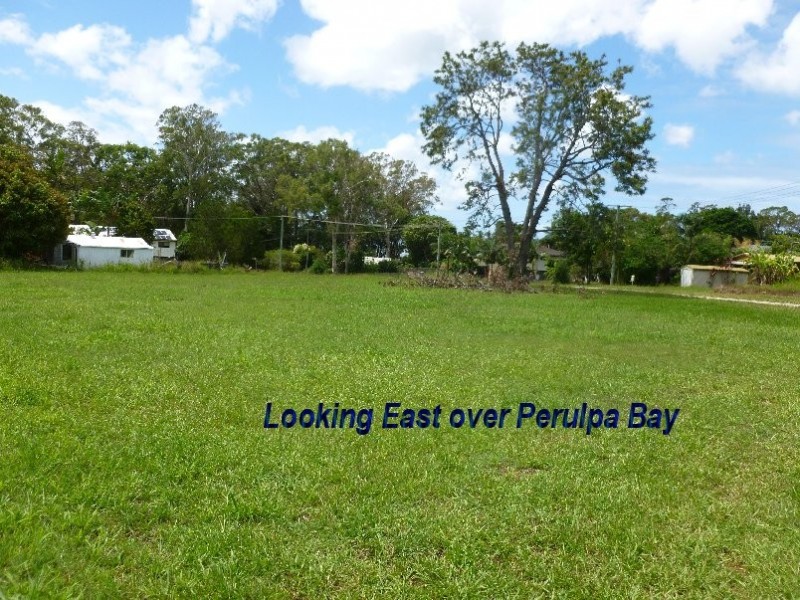 4 Betty  Street, Macleay Island QLD 4184