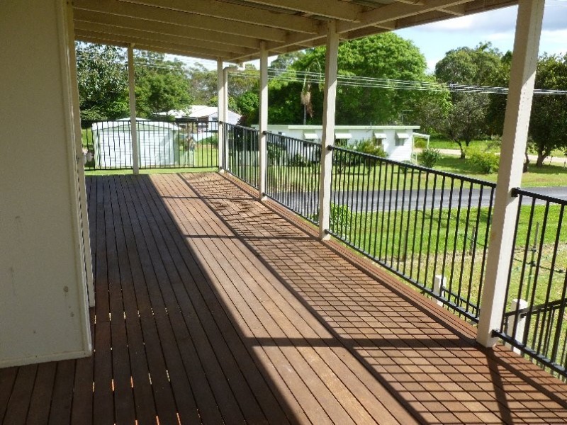1 SQUIRE ST, Macleay Island QLD 4184