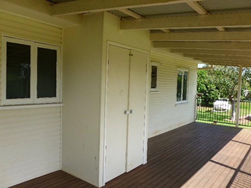 1 SQUIRE ST, Macleay Island QLD 4184