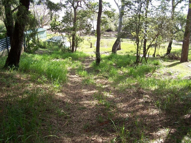 33 COONDOOROOPA DR, Macleay Island QLD 4184