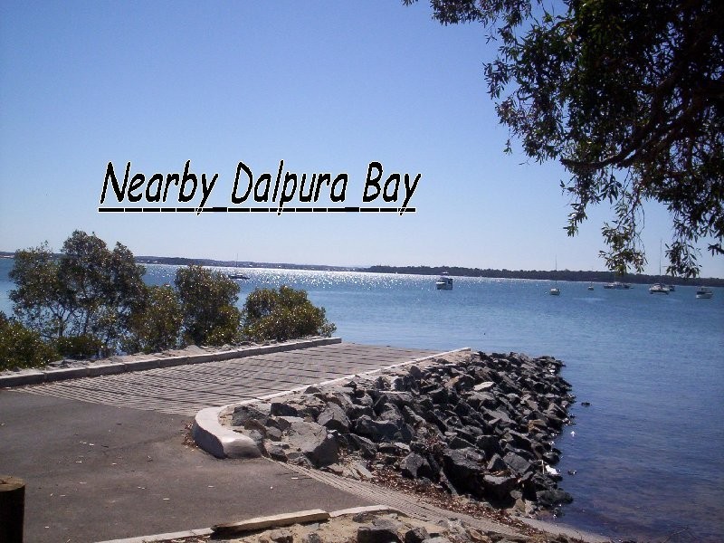 33 COONDOOROOPA DR, Macleay Island QLD 4184